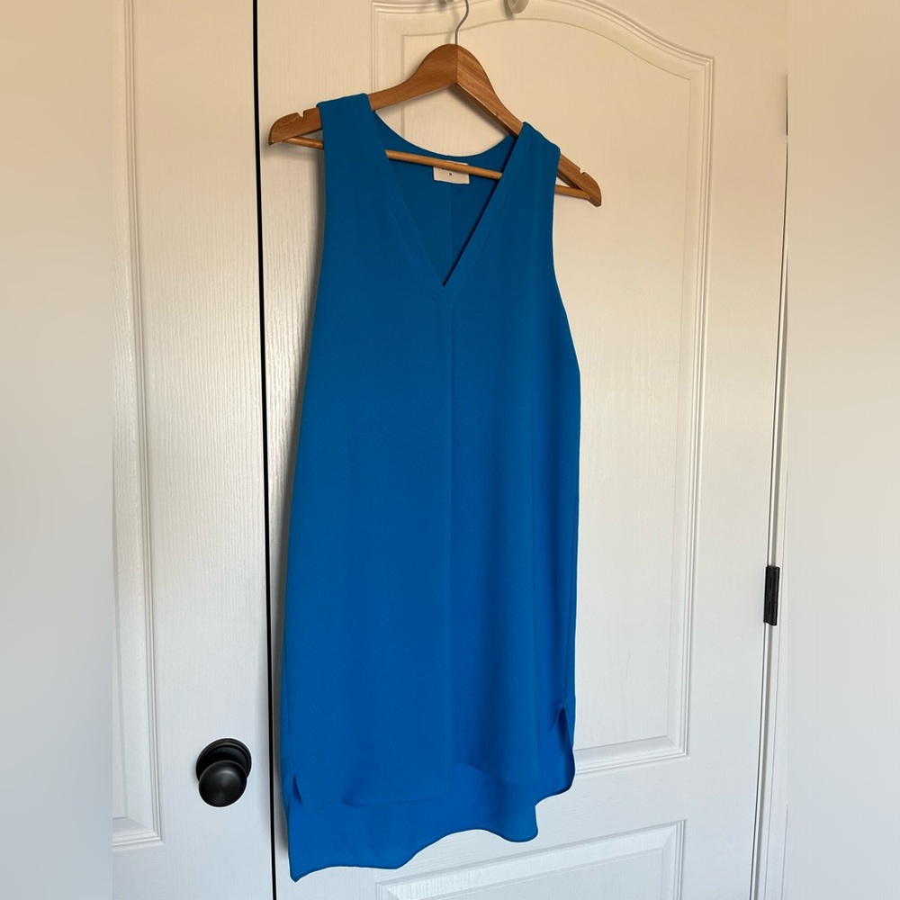 Everly Shift Dress New Without Tags. Size Small